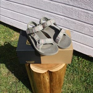 Teva Women's W Original Universal Premier Sandal